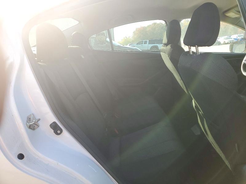Снимка 10 от търг – 2017 SUBARU IMPREZA с VIN 4S3GKAB66H3619972