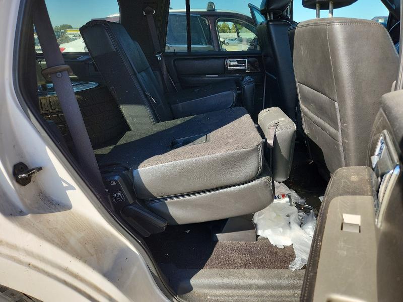 Снимка 10 от търг – 2010 LINCOLN NAVIGATOR с VIN 5LMJJ2J52AEJ09970