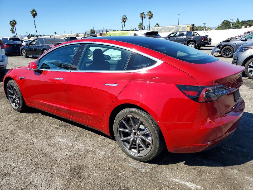 Снимка 2 от търг – 2019 TESLA MODEL 3 с VIN 5YJ3E1EA6KF308638