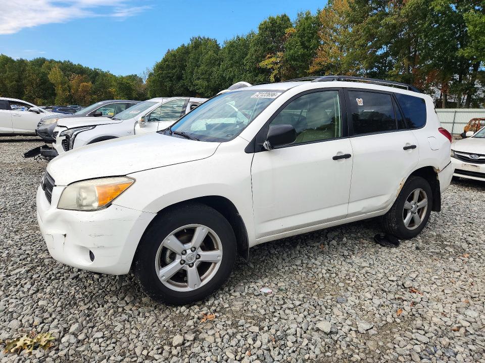 Снимка 1 от търг – 2007 TOYOTA RAV4 с VIN JTMBD33VX75114915