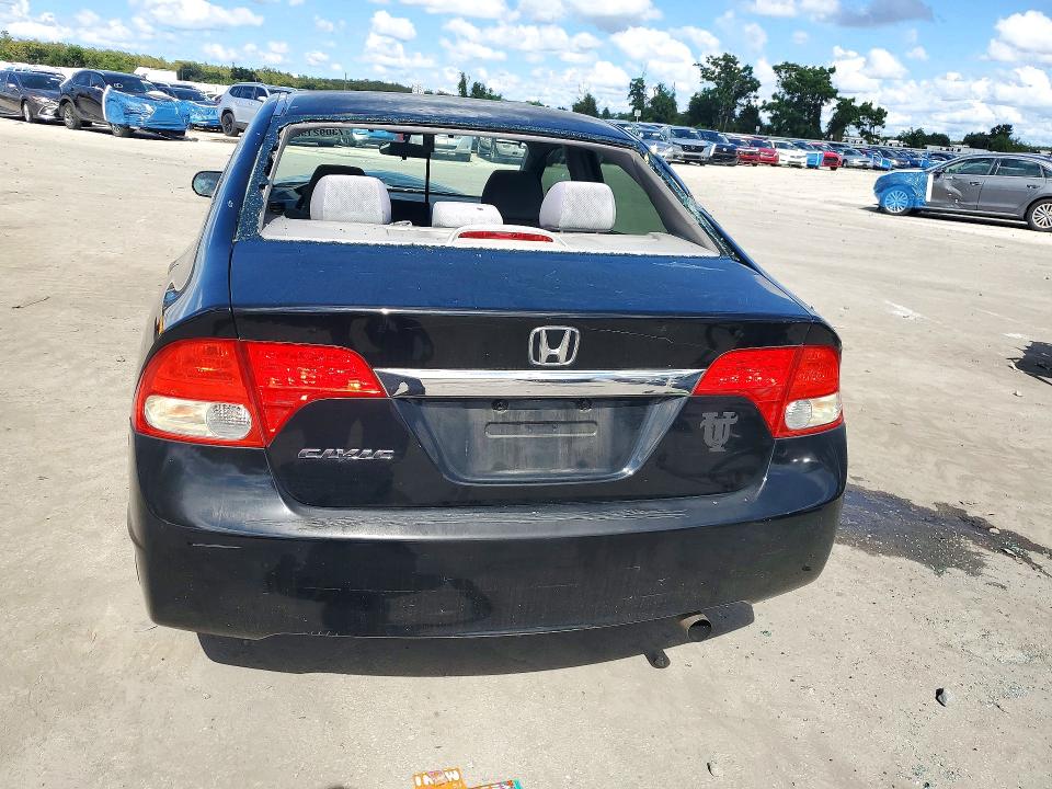 Снимка 6 от търг – 2011 HONDA CIVIC с VIN 19XFA1F86BE027577