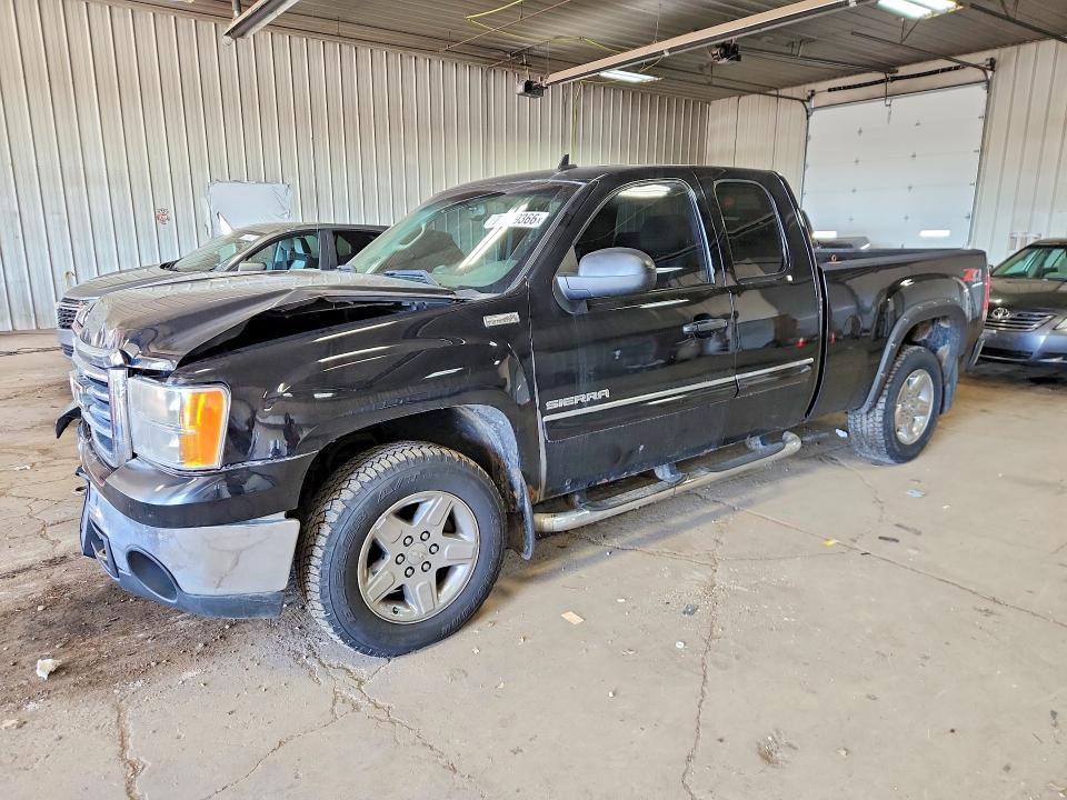 GMC SIERRA 2010 with VIN 1GTSKVE35AZ140545 - Photo from auction