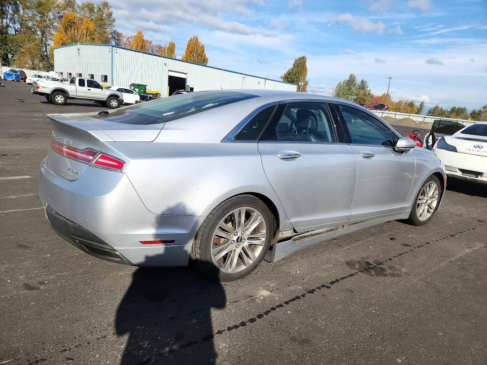 Снимка 3 от търг – 2014 LINCOLN MKZ с VIN 3LN6L2G93ER814907