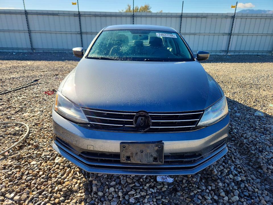 Снимка 5 от търг – 2017 VOLKSWAGEN JETTA с VIN 3VW2B7AJ7HM253020
