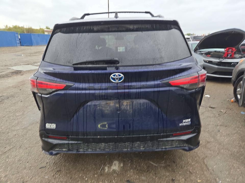 Снимка 6 от търг – 2022 TOYOTA SIENNA с VIN 5TDXRKEC0NS078530