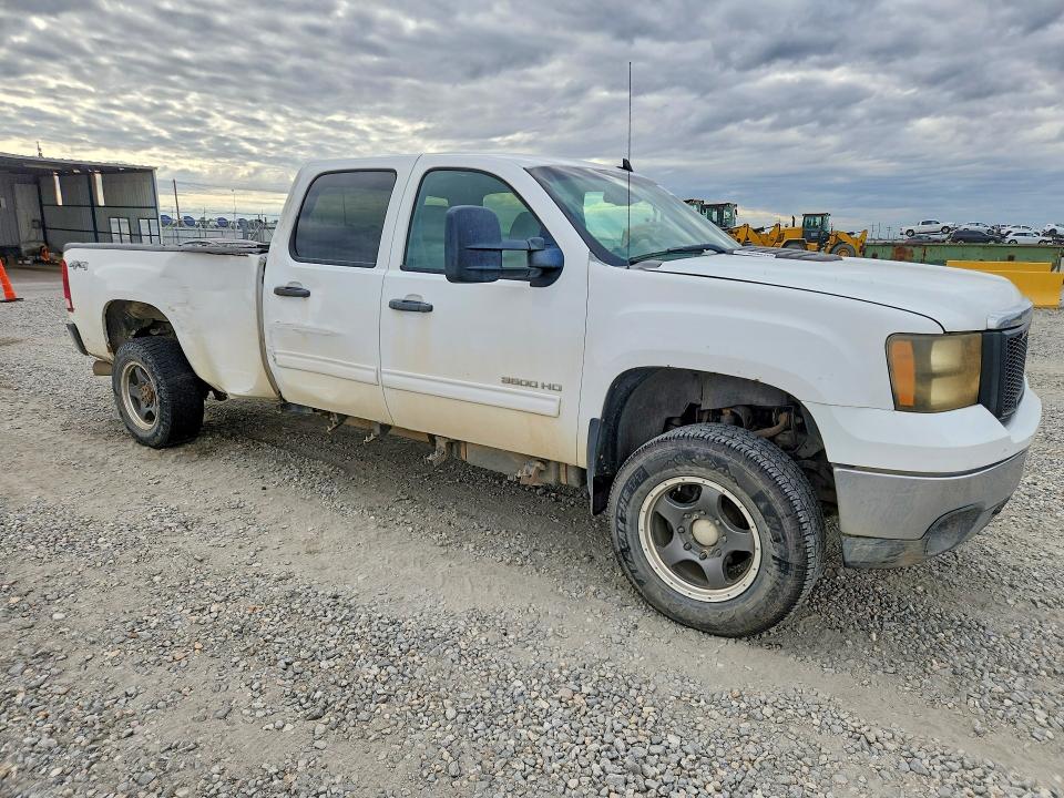 Фото 4 с аукциона – 2011 GMC SIERRA с VIN 1GT423C8XBF108415