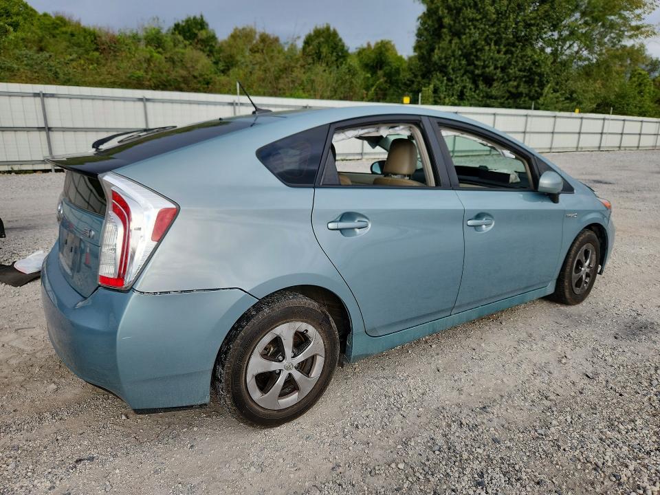 Снимка 3 от търг – 2015 TOYOTA PRIUS с VIN JTDKN3DUXF1873153