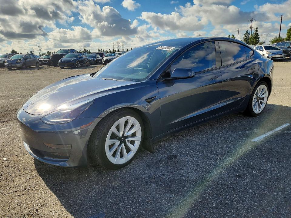 TESLA MODEL 3 2022 с VIN 5YJ3E1EA7NF296231 - Снимка от търг