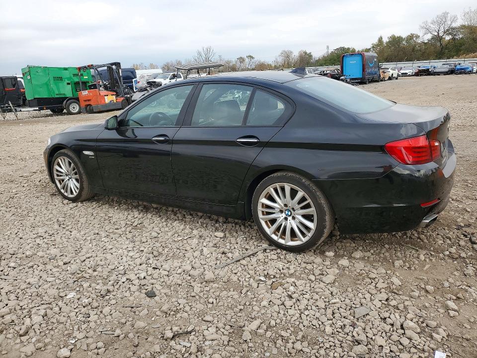 Снимка 2 от търг – 2012 BMW 550 с VIN WBAFU9C55CC786968