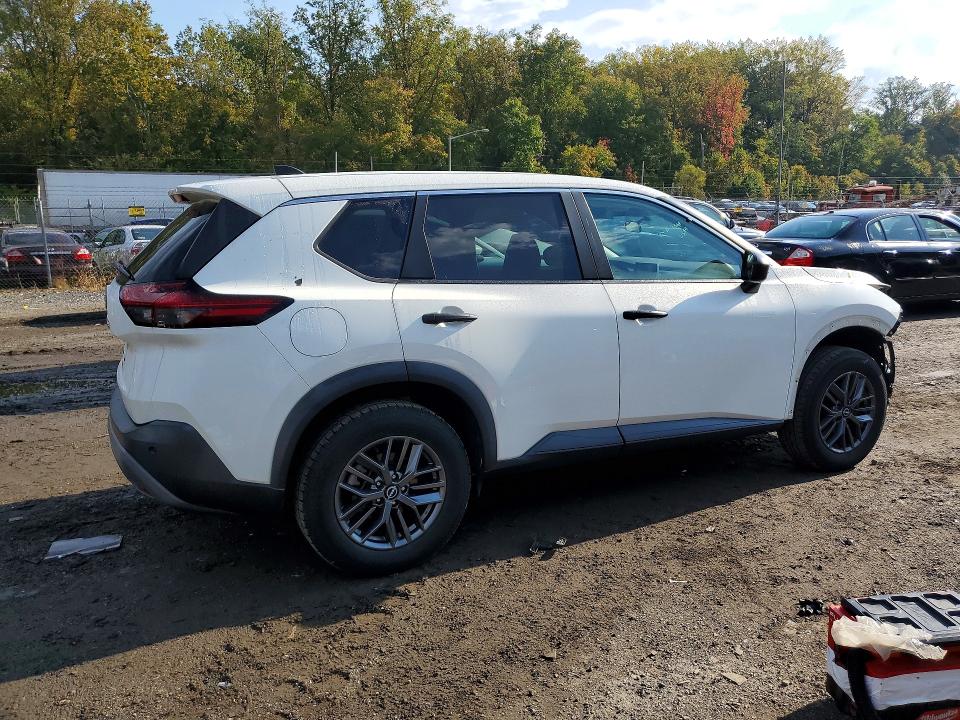 Photo 3 from auction – 2022 NISSAN ROGUE with VIN 5N1BT3AA5NC705502