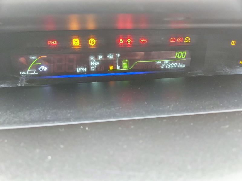Снимка 9 от търг – 2013 TOYOTA PRIUS V с VIN JTDZN3EU7D3219774