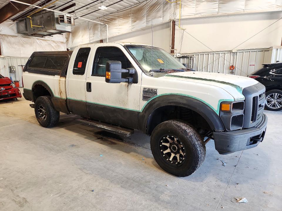Снимка 4 от търг – 2008 FORD F250 с VIN 1FTSX21R18EA41264