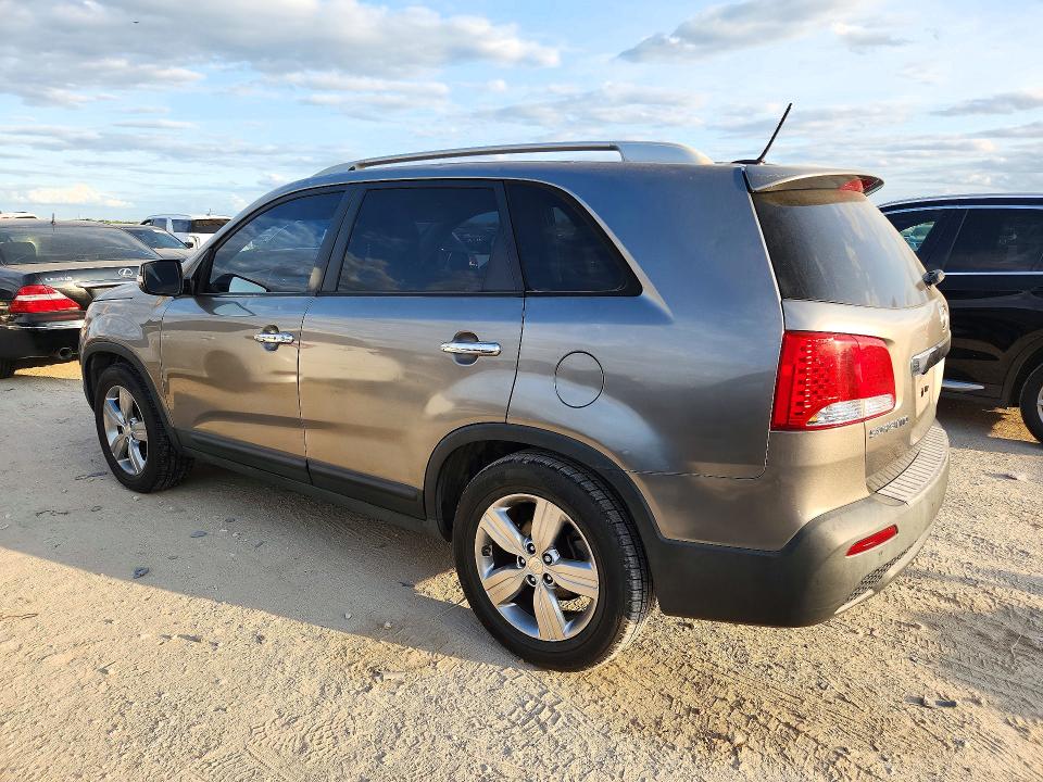 Zdjęcie 2 z aukcji – 2013 KIA SORENTO z VIN 5XYKU4A67DG337997