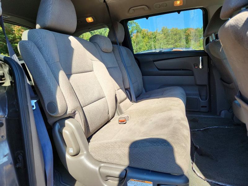 Снимка 11 от търг – 2016 HONDA ODYSSEY с VIN 5FNRL5H48GB002299