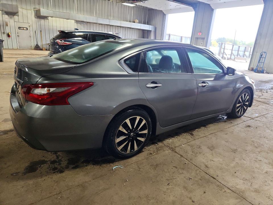 Снимка 3 от търг – 2018 NISSAN ALTIMA с VIN 1N4AL3APXJC183244
