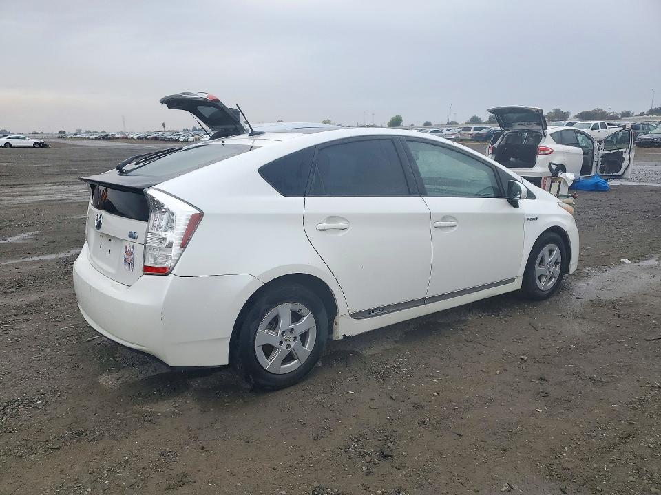 Photo 3 from auction – 2010 TOYOTA PRIUS with VIN JTDKN3DUXA0214830