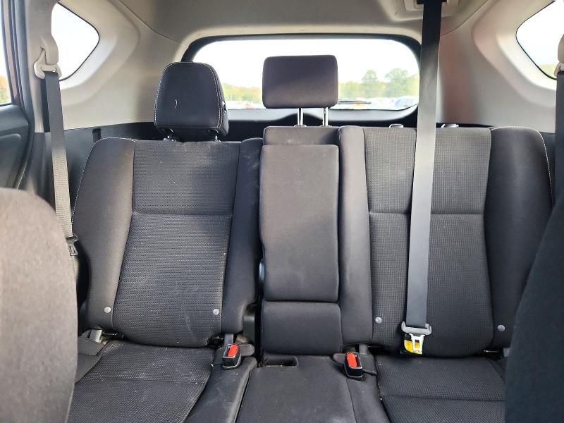 Снимка 10 от търг – 2018 TOYOTA RAV4 с VIN 2T3RFREV0JW696502