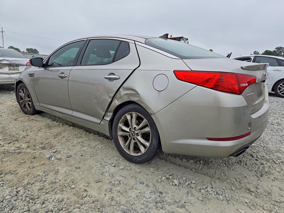 Foto 2 de la subasta – 2011 KIA OPTIMA con VIN KNAGN4A70B5085136