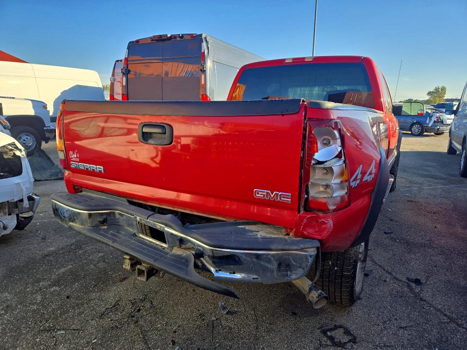 Фото 6 с аукциона – 2003 GMC SIERRA с VIN 1GTHK29U43E373208