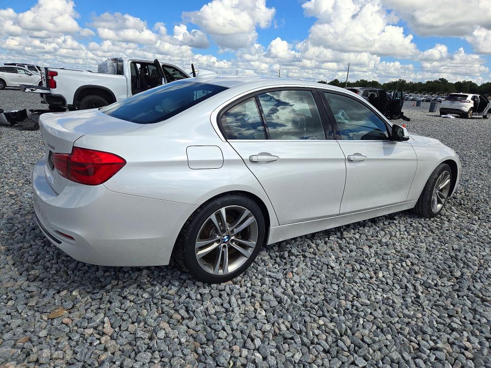 Снимка 3 от търг – 2018 BMW 330 с VIN WBA8B9C53JEE81035