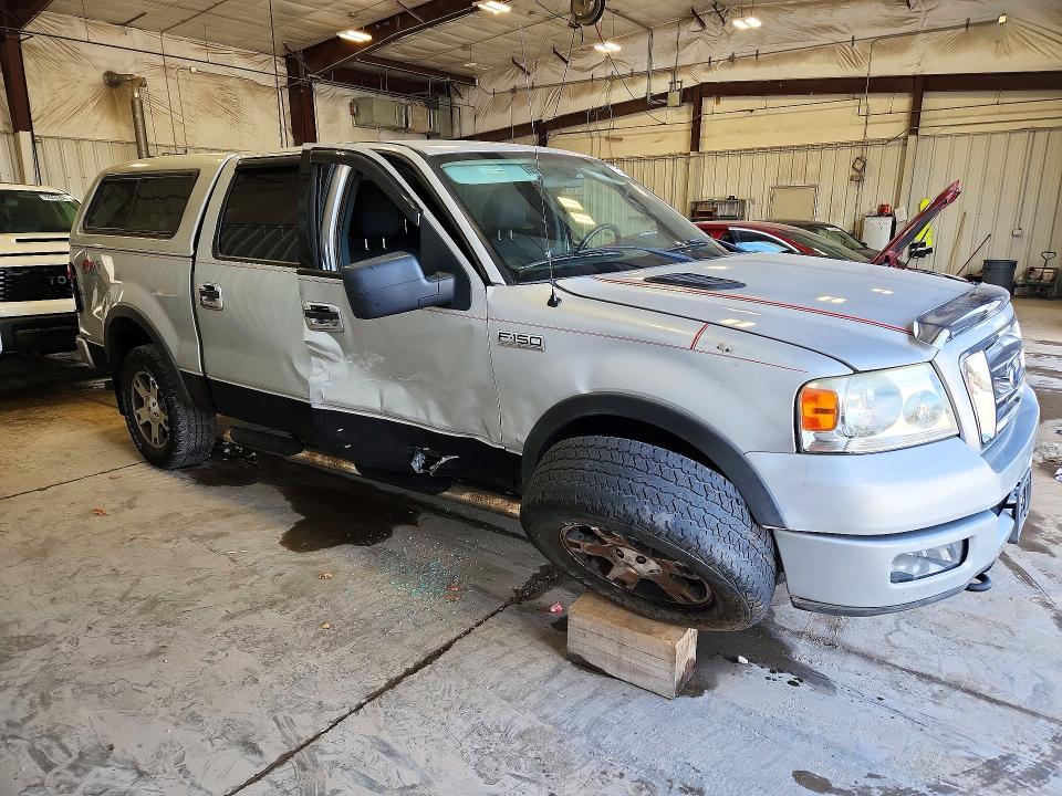 Photo 4 from auction – 2004 FORD F150 with VIN 1FTPW14564KD37422