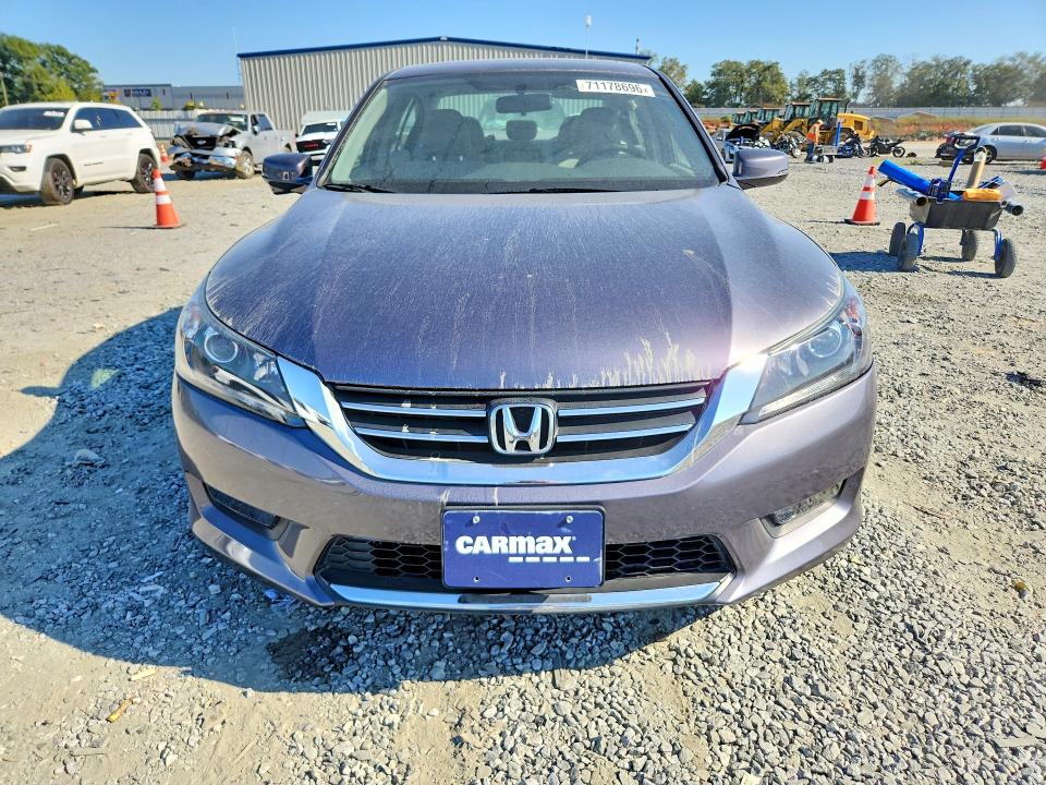 Снимка 5 от търг – 2015 HONDA ACCORD с VIN 1HGCR2F7XFA226831