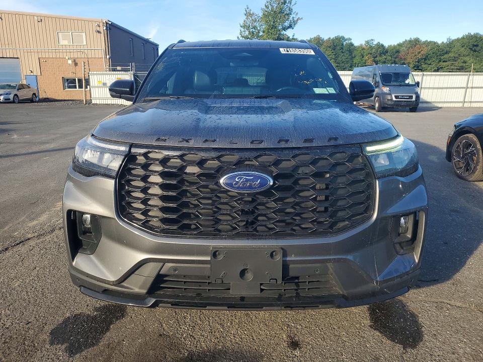 Photo 5 from auction – 2025 FORD EXPLORER with VIN 1FMUK8KH5SGB64511