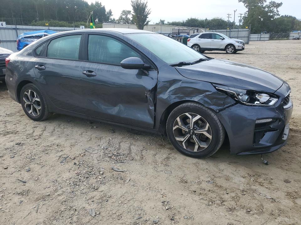 Zdjęcie 4 z aukcji – 2021 KIA FORTE z VIN 3KPF24AD1ME387944
