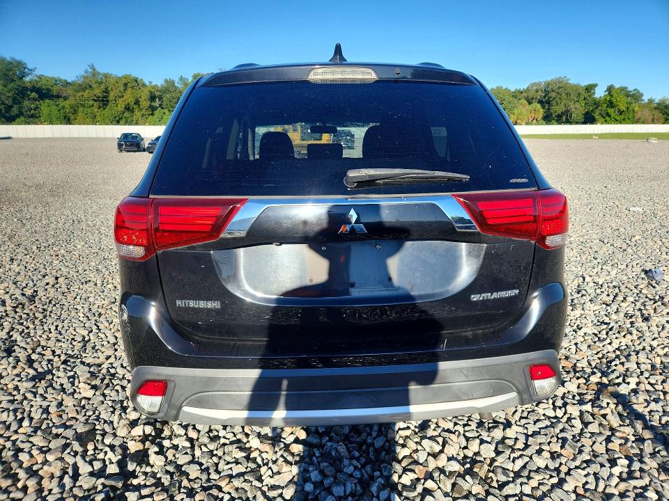 Снимка 6 от търг – 2018 MITSUBISHI OUTLANDER с VIN JA4AZ3A33JJ005140