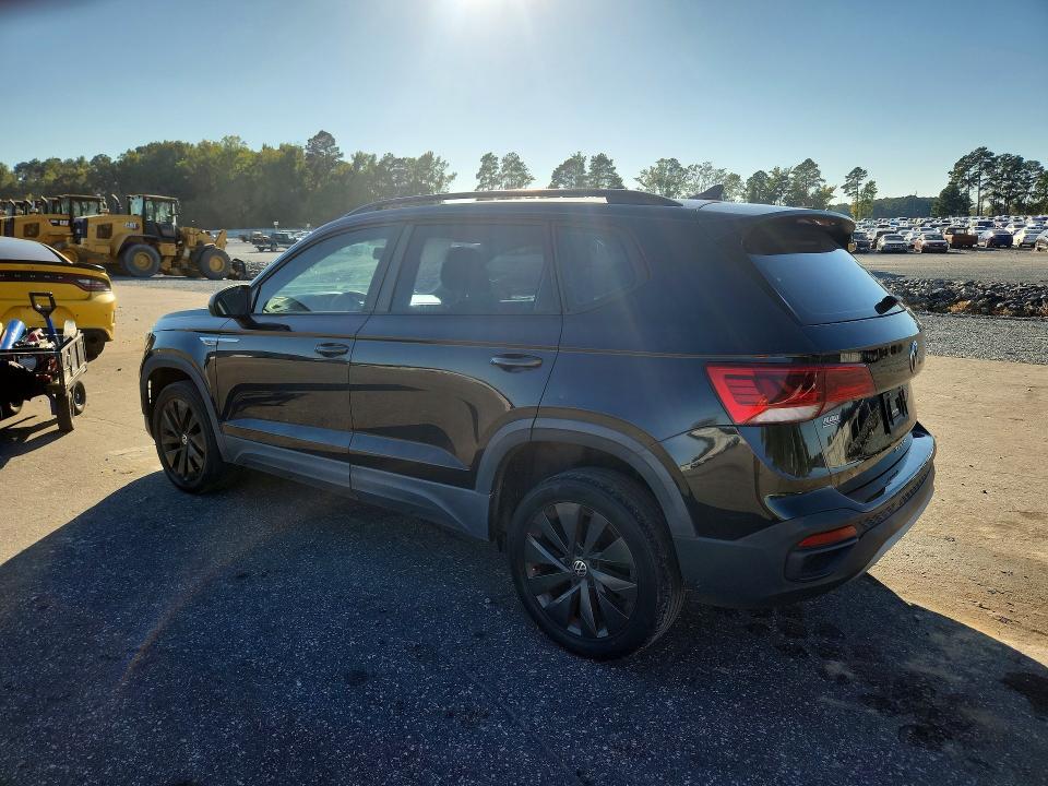 Снимка 2 от търг – 2022 VOLKSWAGEN TAOS с VIN 3VVCX7B24NM048297