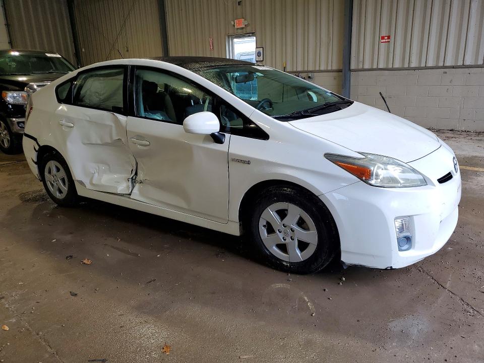صورة رقم 4 من المزاد - 2011 TOYOTA PRIUS مع VIN JTDKN3DU7B0252520