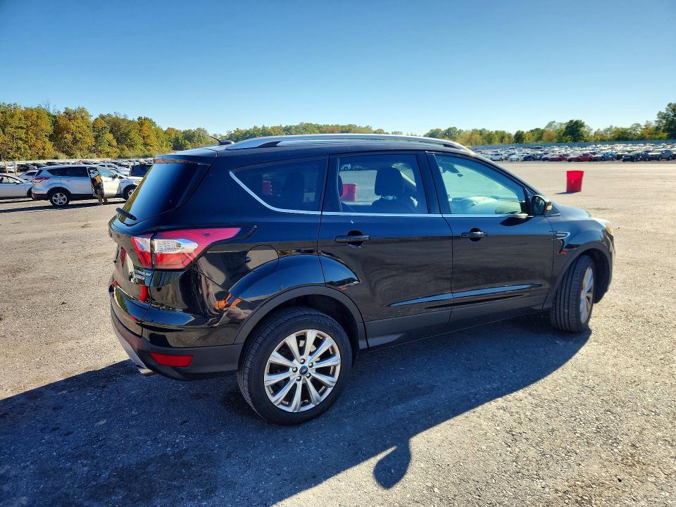 Photo 3 from auction – 2017 FORD ESCAPE with VIN 1FMCU9J93HUE52205