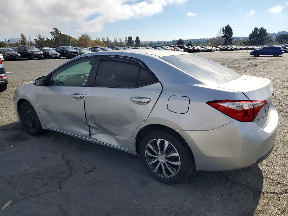 Photo 2 from auction – 2015 TOYOTA COROLLA with VIN 5YFBURHE3FP348911