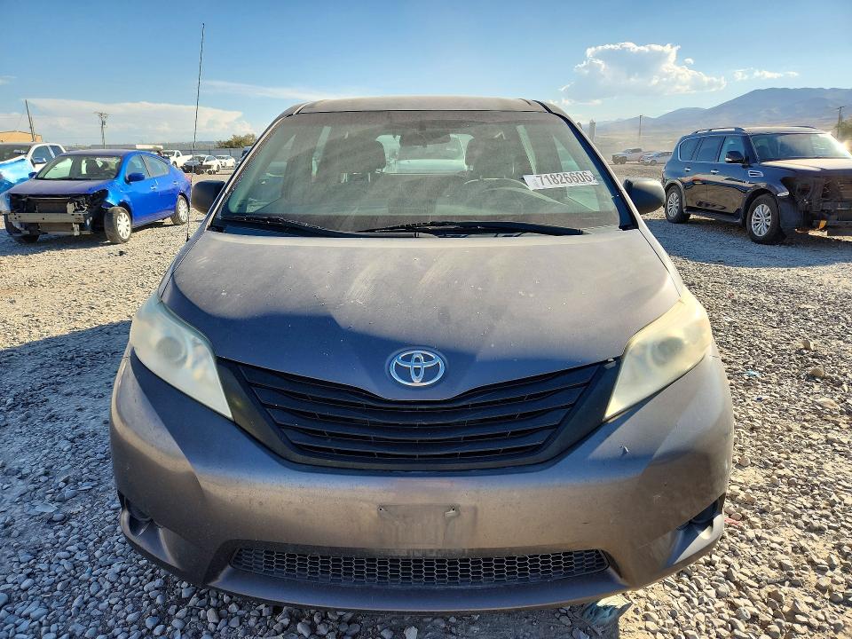 Photo 5 from auction – 2013 TOYOTA SIENNA with VIN 5TDZK3DC4DS296408