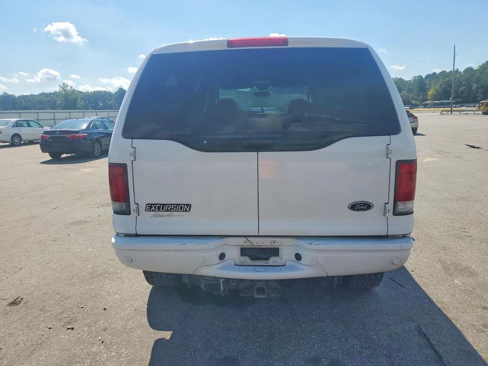 Foto 6 de la subasta – 2003 FORD EXCURSION con VIN 1FMSU45PX3EC79499