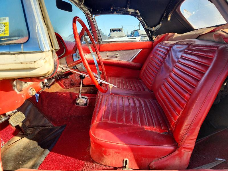 Foto 7 de la subasta – 1957 FORD THUNDERBIRD con VIN 07FH271684