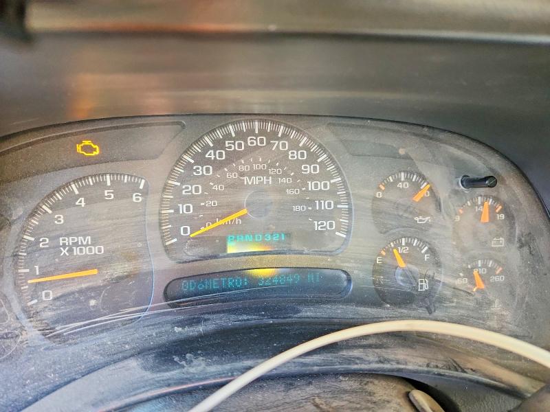 Снимка 9 от търг – 2004 CHEVROLET SILVERADO с VIN 1GCEK19T84E372522