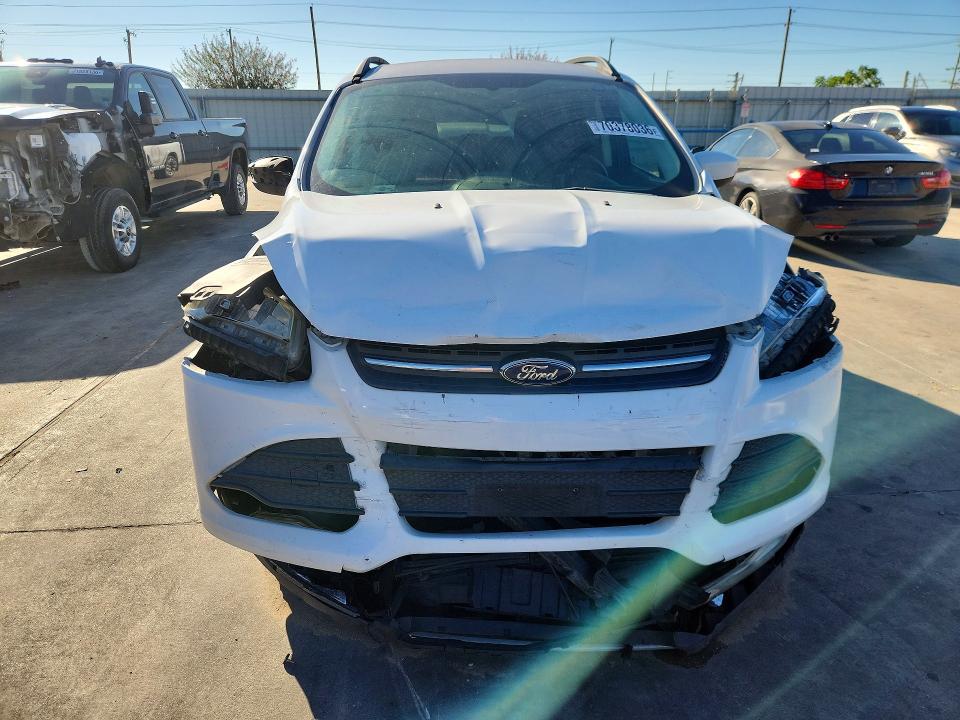 Foto 5 de la subasta – 2015 FORD ESCAPE con VIN 1FMCU0G75FUA12176