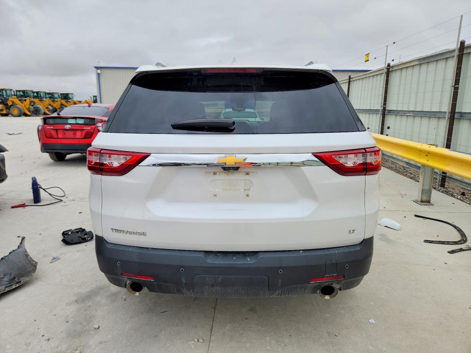Снимка 6 от търг – 2018 CHEVROLET TRAVERSE с VIN 1GNERHKW2JJ173453