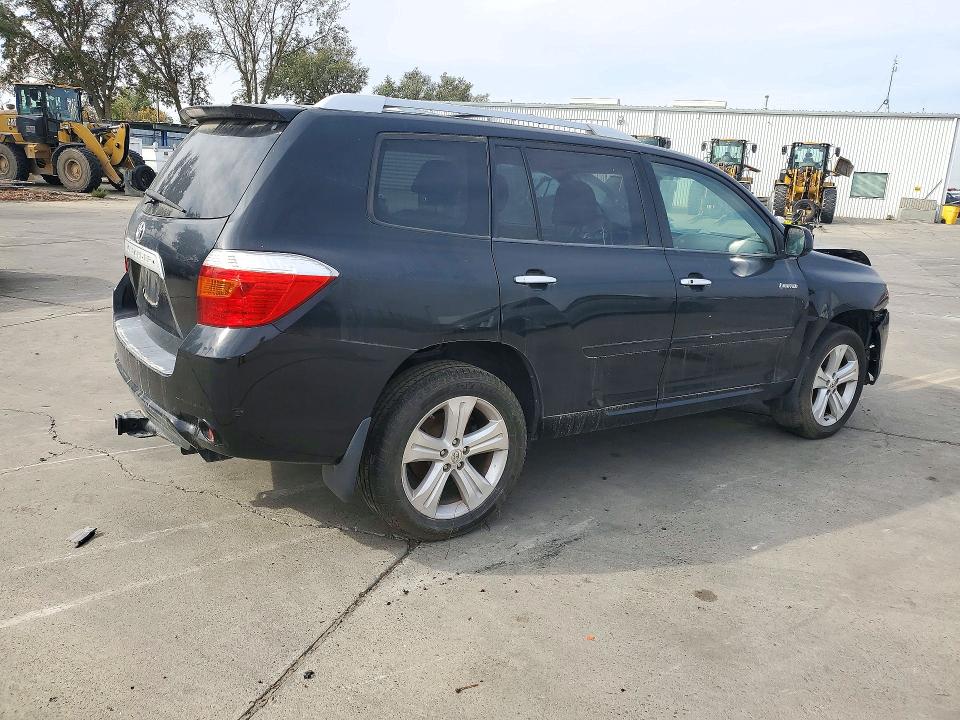 Снимка 3 от търг – 2010 TOYOTA HIGHLANDER с VIN JTEYK3EH2A2105671