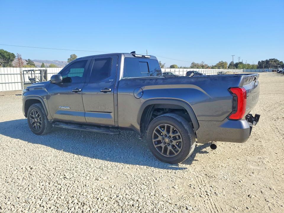 Photo 2 from auction – 2022 TOYOTA TUNDRA with VIN 5TFLA5DA7NX035689