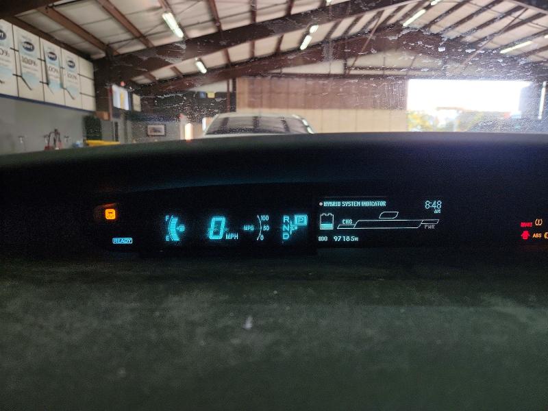 Photo 9 from auction – 2010 TOYOTA PRIUS with VIN JTDKN3DU8A0209481