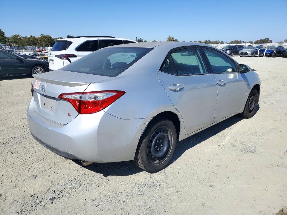 Снимка 3 от търг – 2014 TOYOTA COROLLA с VIN 5YFBURHE5EP111867