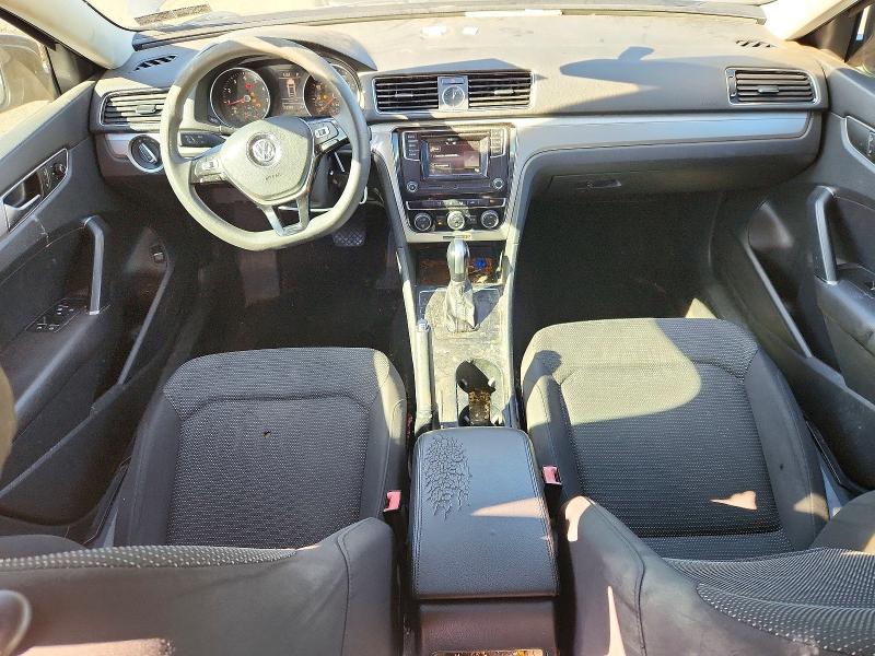 Photo 8 from auction – 2017 VOLKSWAGEN PASSAT with VIN 1VWAT7A35HC052888