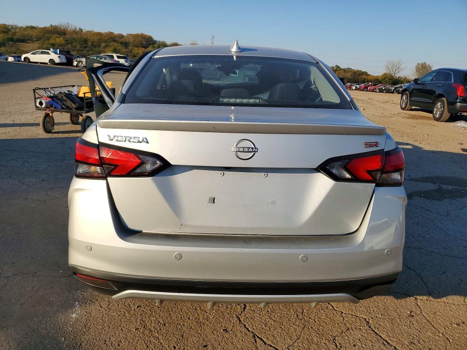 Снимка 6 от търг – 2024 NISSAN VERSA с VIN 3N1CN8FV2RL889077