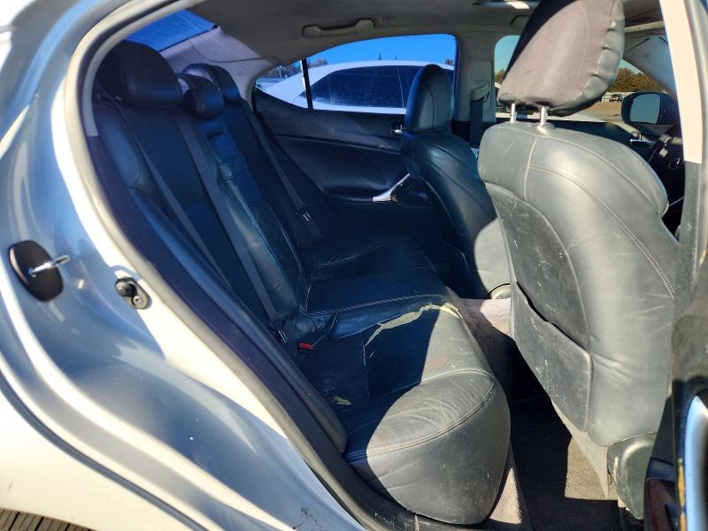 Снимка 10 от търг – 2007 LEXUS IS с VIN JTHCK262072016806