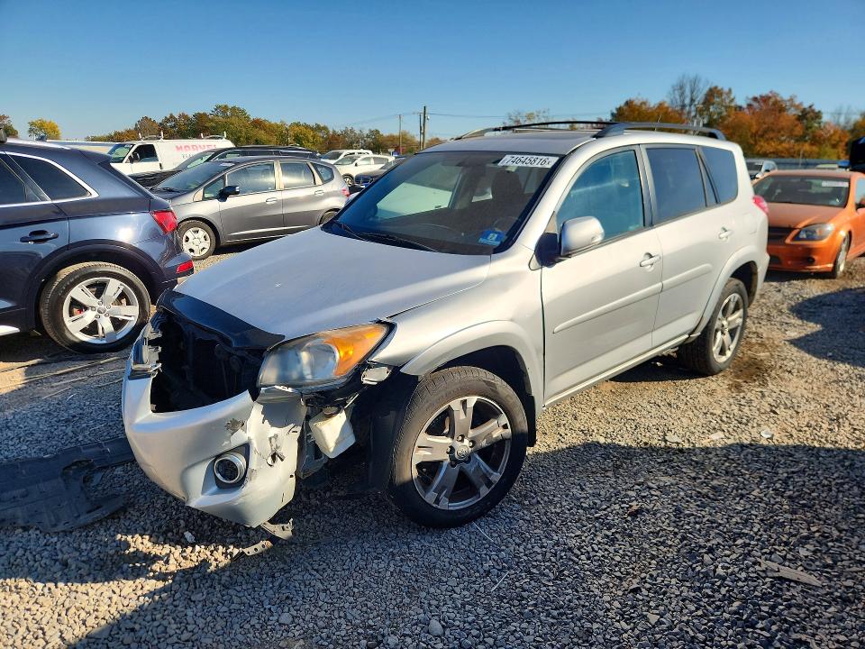 Снимка 1 от търг – 2012 TOYOTA RAV4 с VIN JTMRK4DV6C5106622