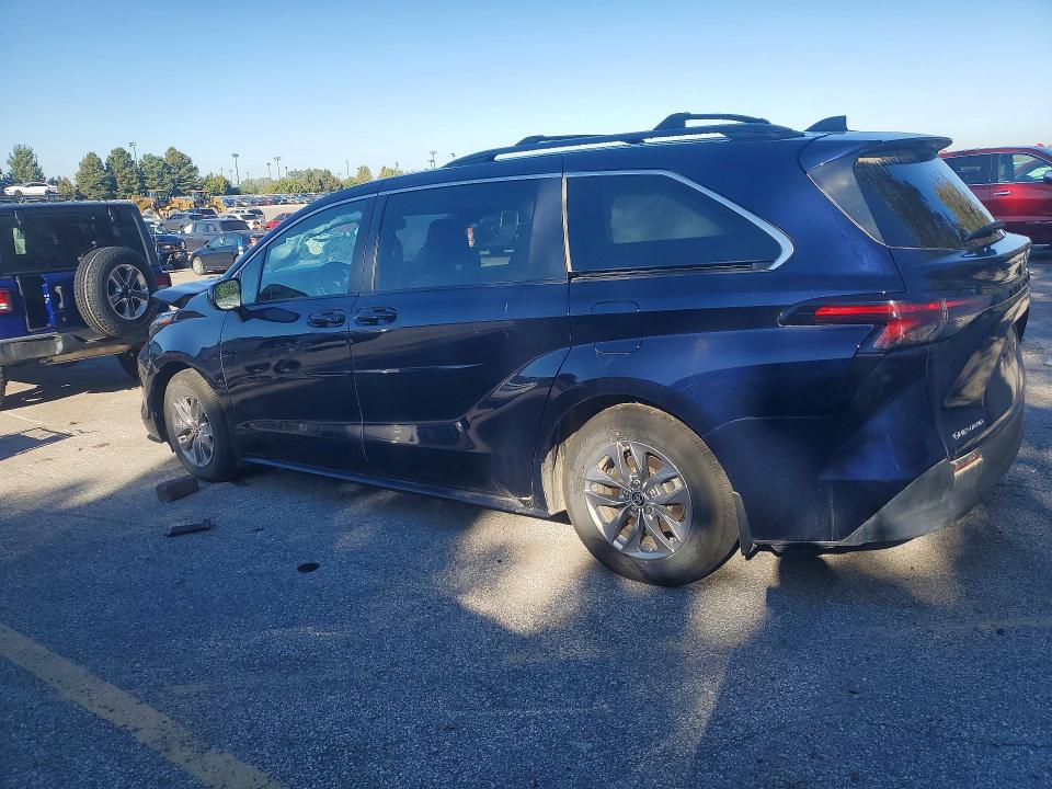 Photo 2 from auction – 2025 TOYOTA SIENNA with VIN 5TDBSKFC9SS189456