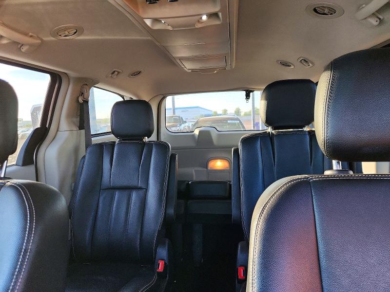 Снимка 10 от търг – 2016 CHRYSLER TOWN & COUNTRY с VIN 2C4RC1BG3GR267745