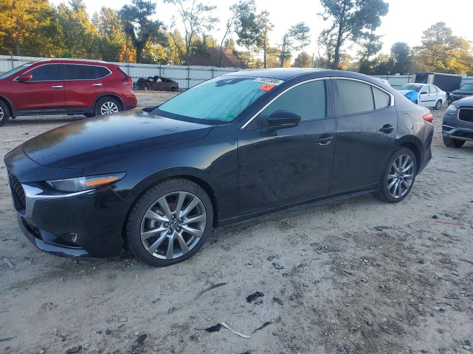 MAZDA 3 2022 с VIN 3MZBPADL8NM308534 - Снимка от търг